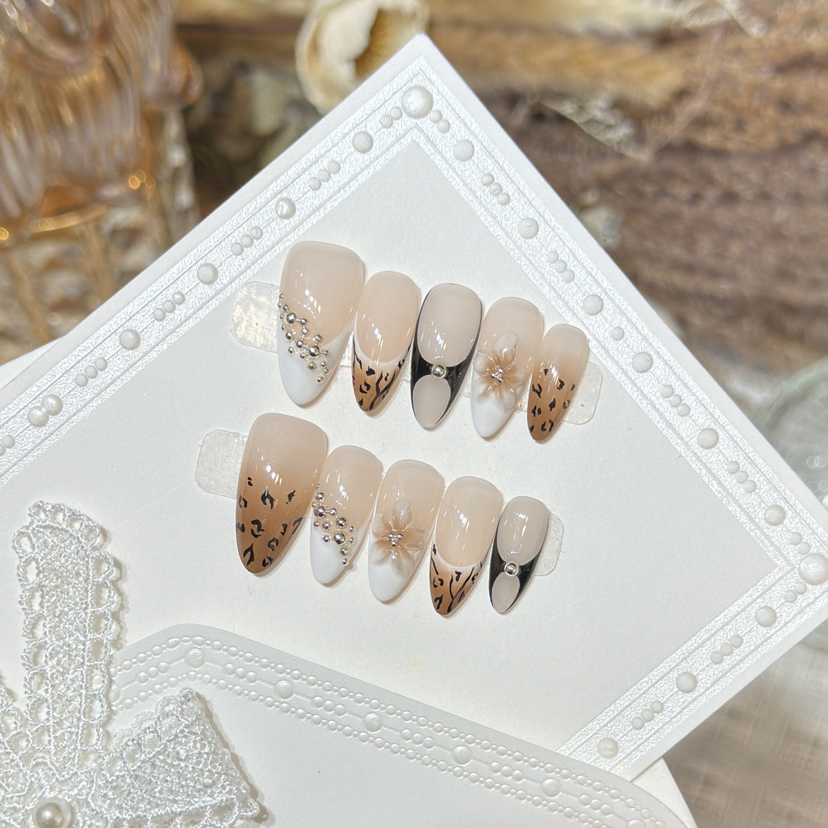 Fashionable Press-On Nail Set — product view 2