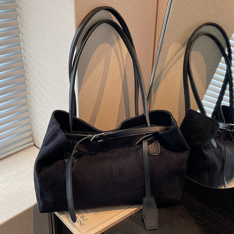 Elegant Suede Tote Bag — product view 3