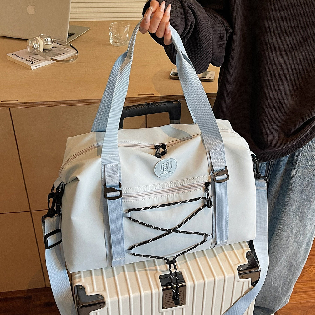 Versatile Carry-All Travel Duffel LoungeYard — product view 3