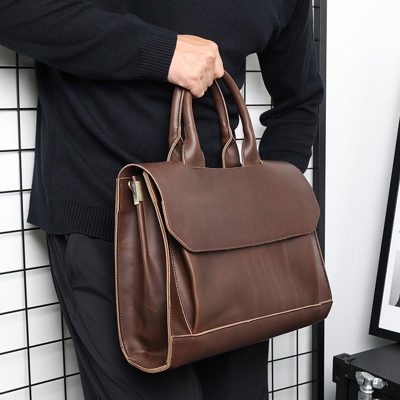 Elegant briefcase with practical outer pocket LoungeYard — product view 2