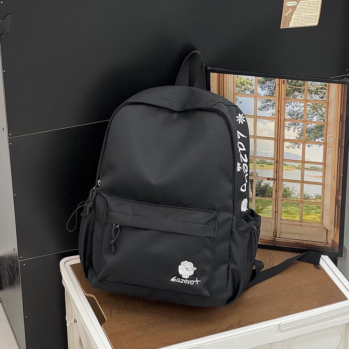 Modern Everyday Backpack LoungeYard — product view 7