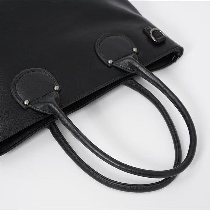 Classic Leather Tote Bag — product view 3