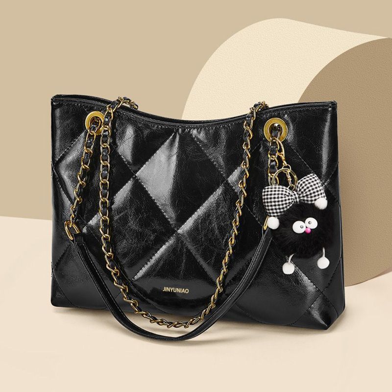 Quilted Chic Handbag LoungeYard — product view 7