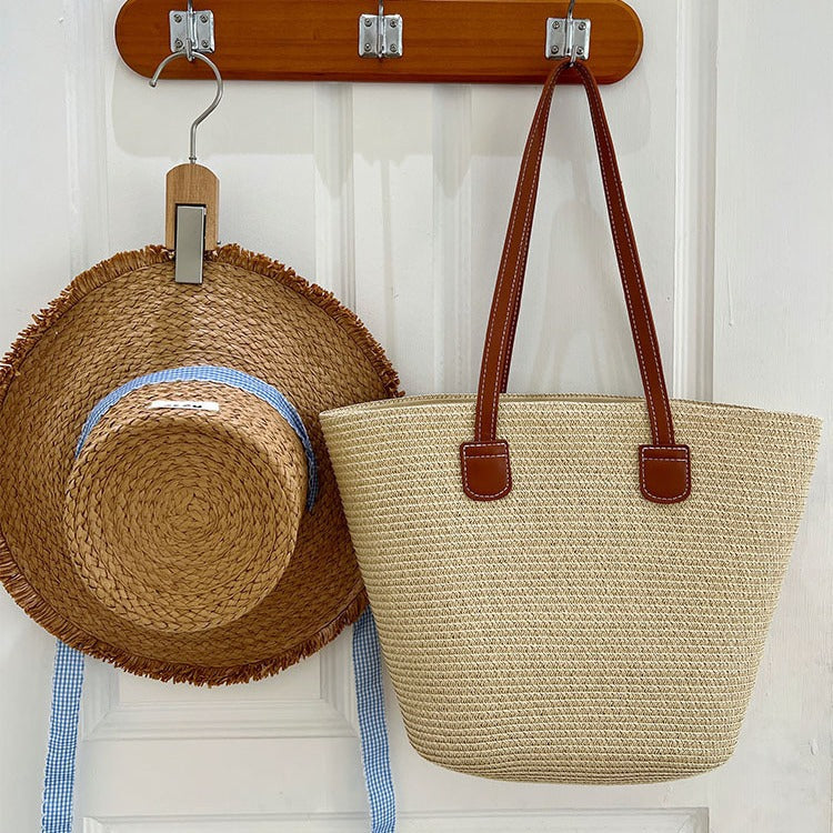 Classic straw bag with leather accents LoungeYard — product view 1