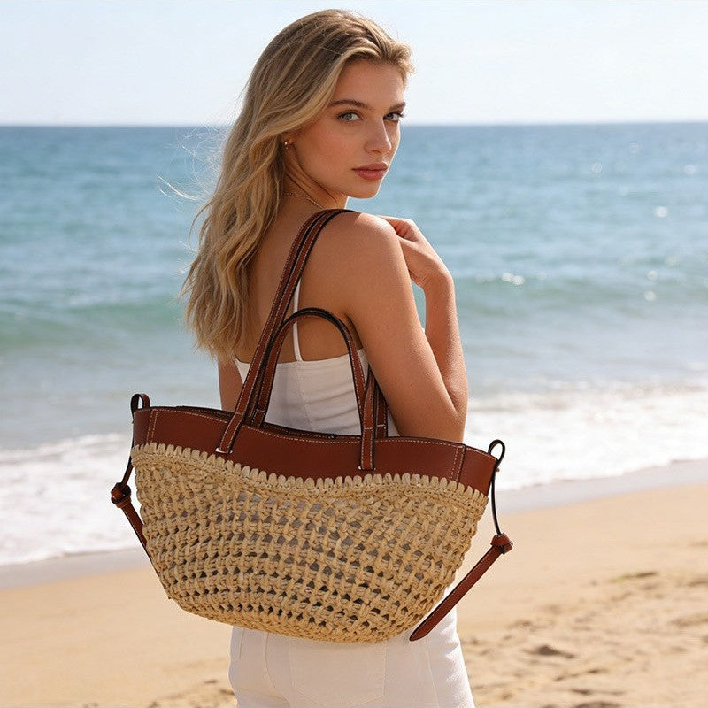 Handmade straw bag LoungeYard — product view 2
