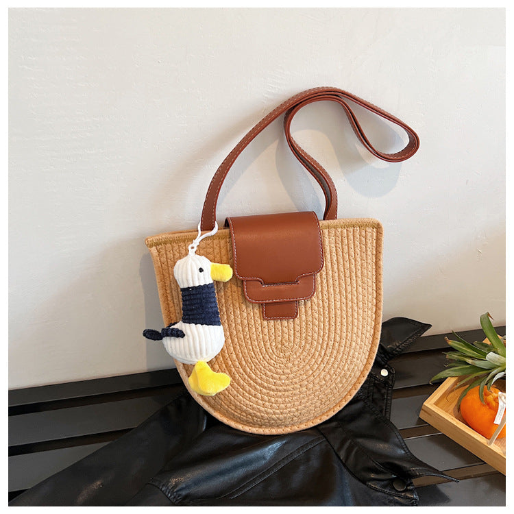 Creative Yarn-Inspired Handbag — product view 3