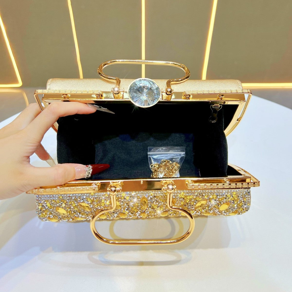 Floral-Inspired Crystal Evening Handbag — product view 3