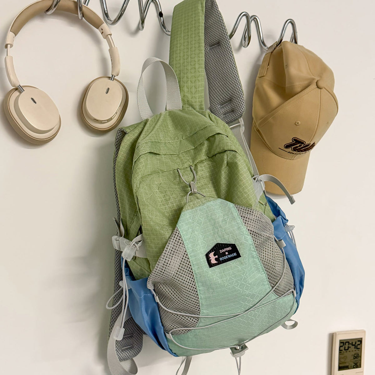 Multi-Purpose Backpack with Mesh Pocket LoungeYard — product view 7