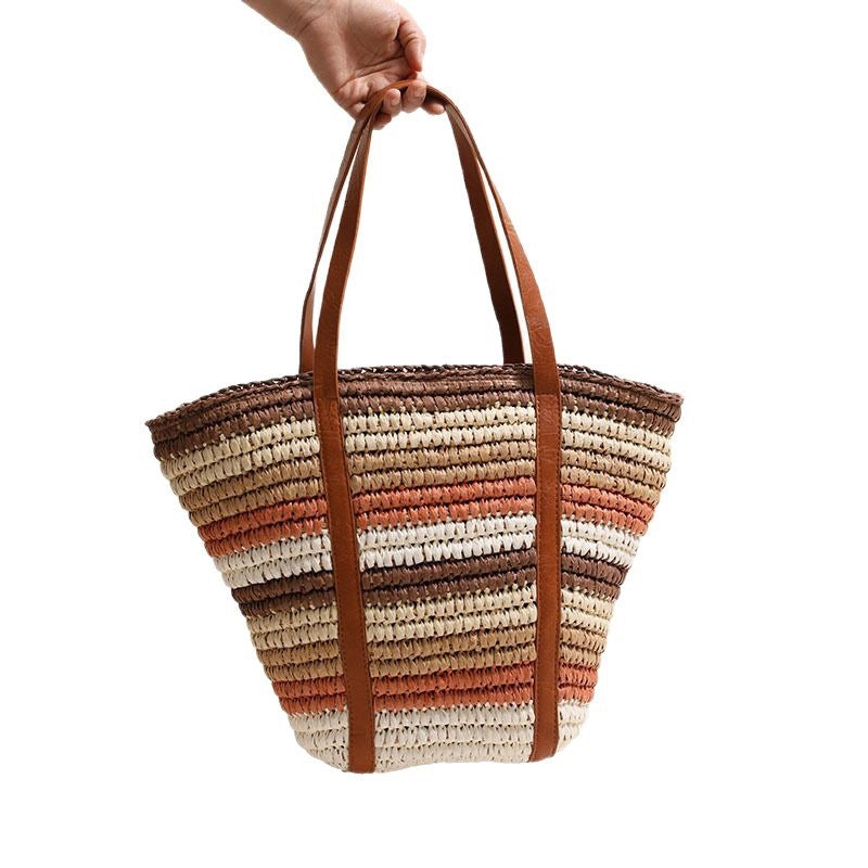 Braided straw tote bag with sturdy leather handles LoungeYard — product view 5