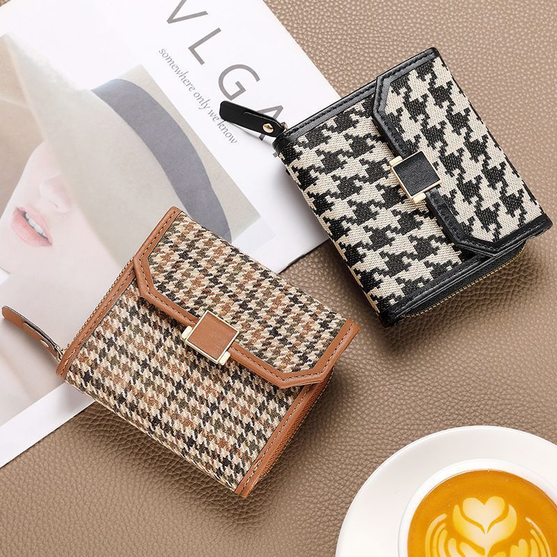 Textured Fabric Zip Wallet LoungeYard — product view 1