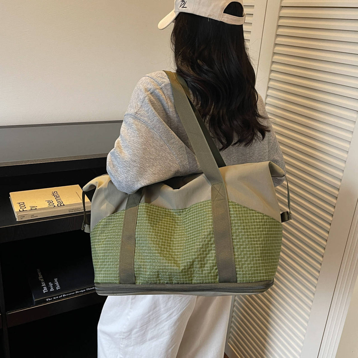 Multi-Purpose Travel Duffel Bag LoungeYard — product view 4