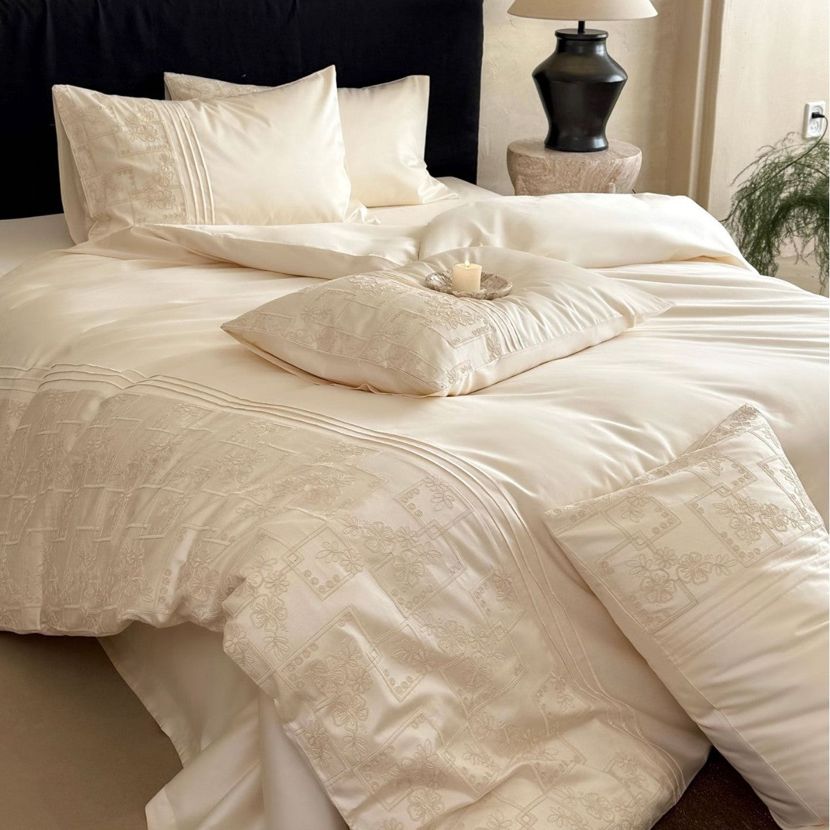 Satin bedding set with woven relief patterns and extra fine thread count — product view 3