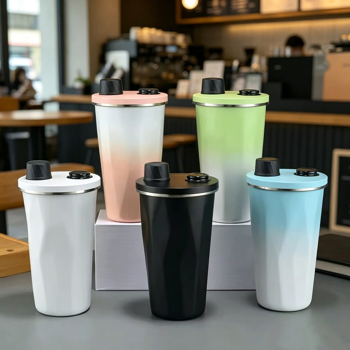 Women's insulated drinking bottle with practical press closure LoungeYard — product view 1