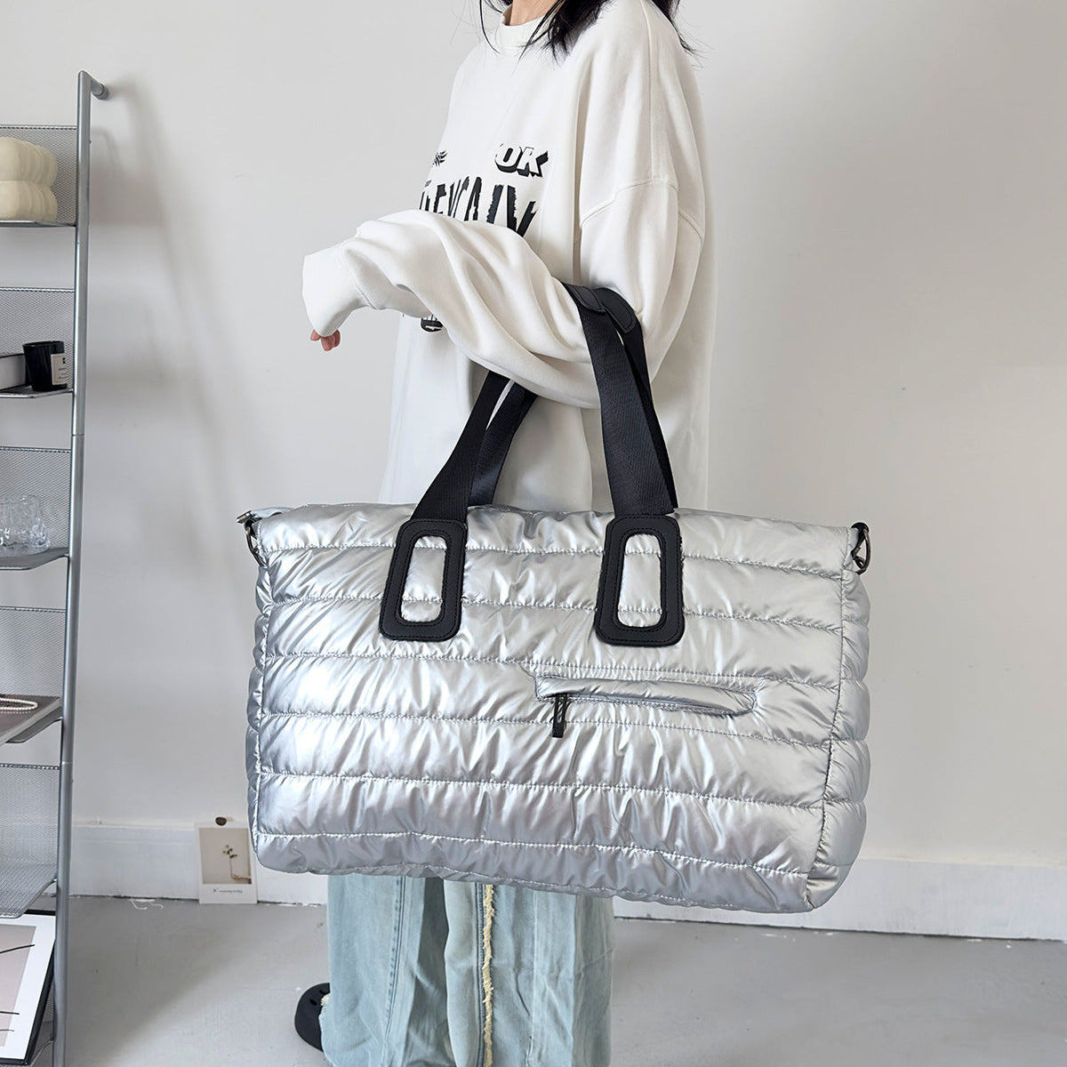 Lifestyle Tote Bag LoungeYard — product view 2