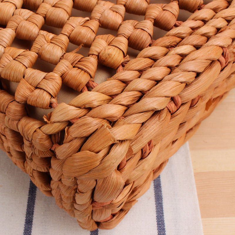Handcrafted straw (shoulder bag) LoungeYard — product view 3