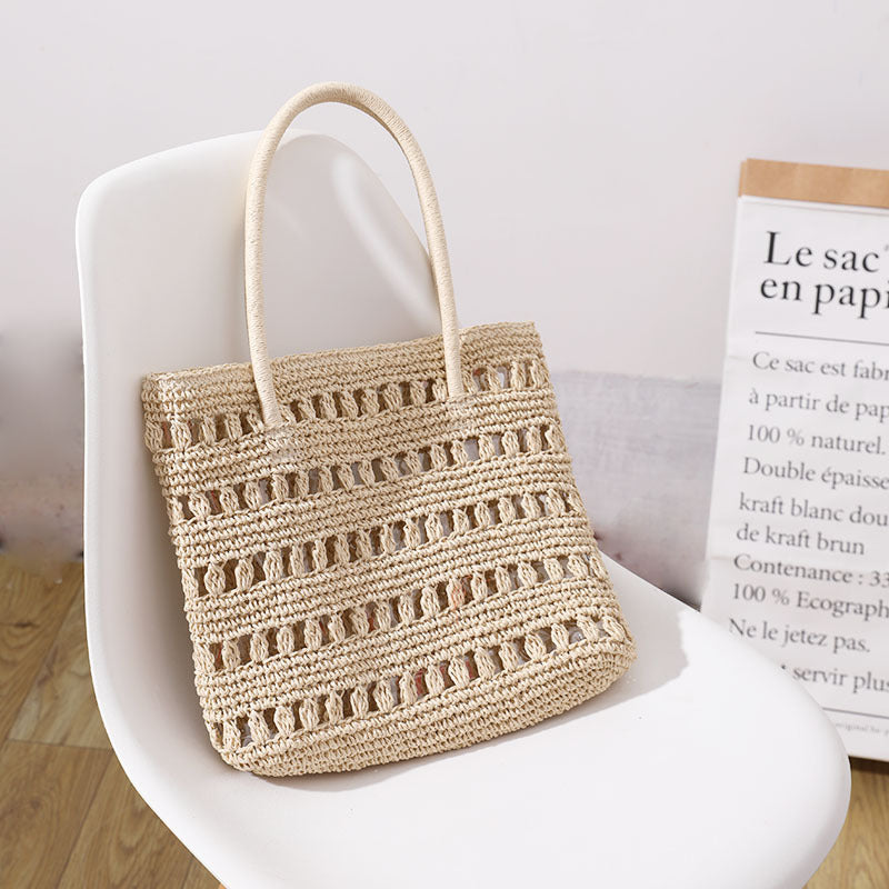 Stylish rattan shopper bag LoungeYard — product view 3