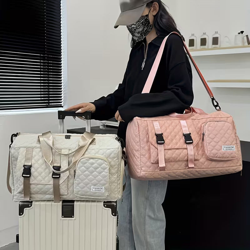 Versatile Quilted Travel Duffel Bag LoungeYard — product view 3