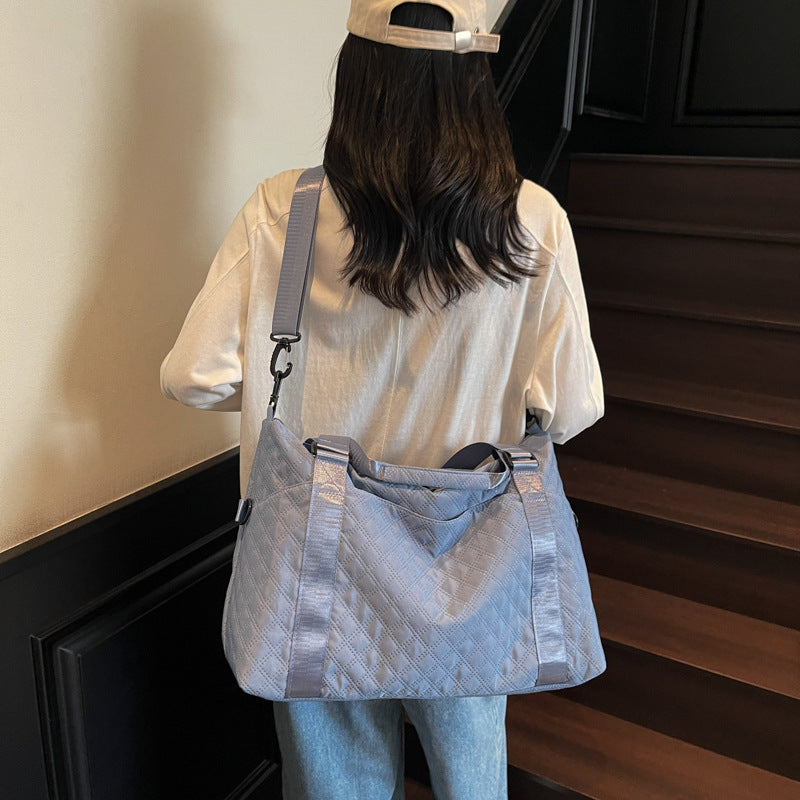 Quilted Travel Duffel Bag LoungeYard — product view 4