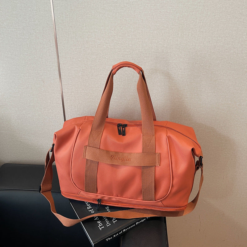 Spacious Gym Duffle Bag — product view 3
