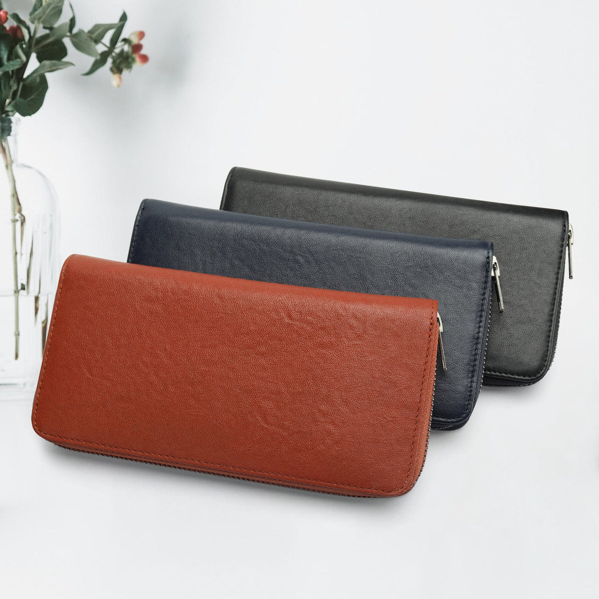 Premium Leather Wallet LoungeYard — product view 2