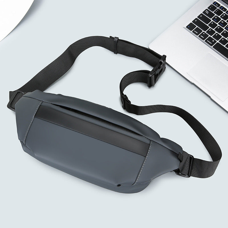 Waist bag with waterproof material and adjustable strap LoungeYard — product view 2