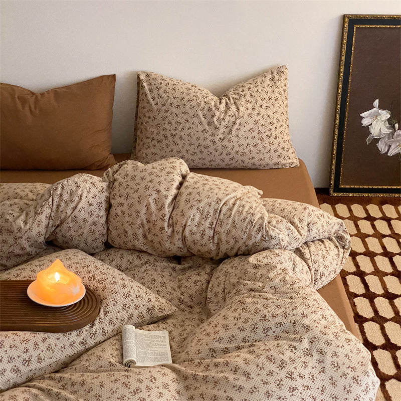 Patterned duvet cover and pillowcase set — product view 2