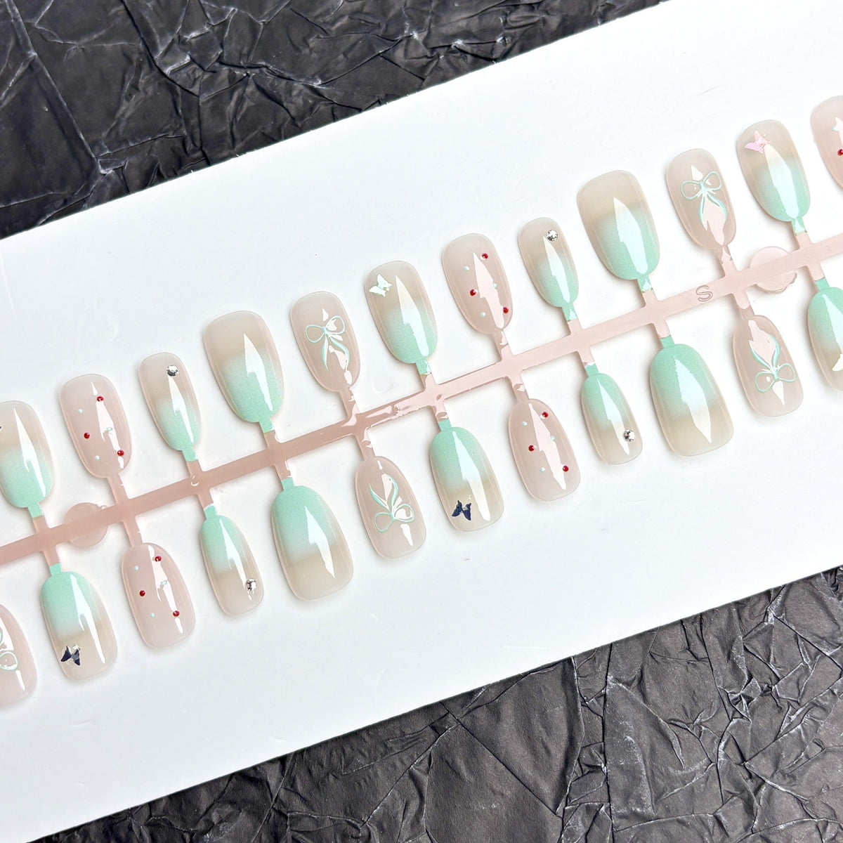 Elegant Floral Press-On Nail Set — product view 6