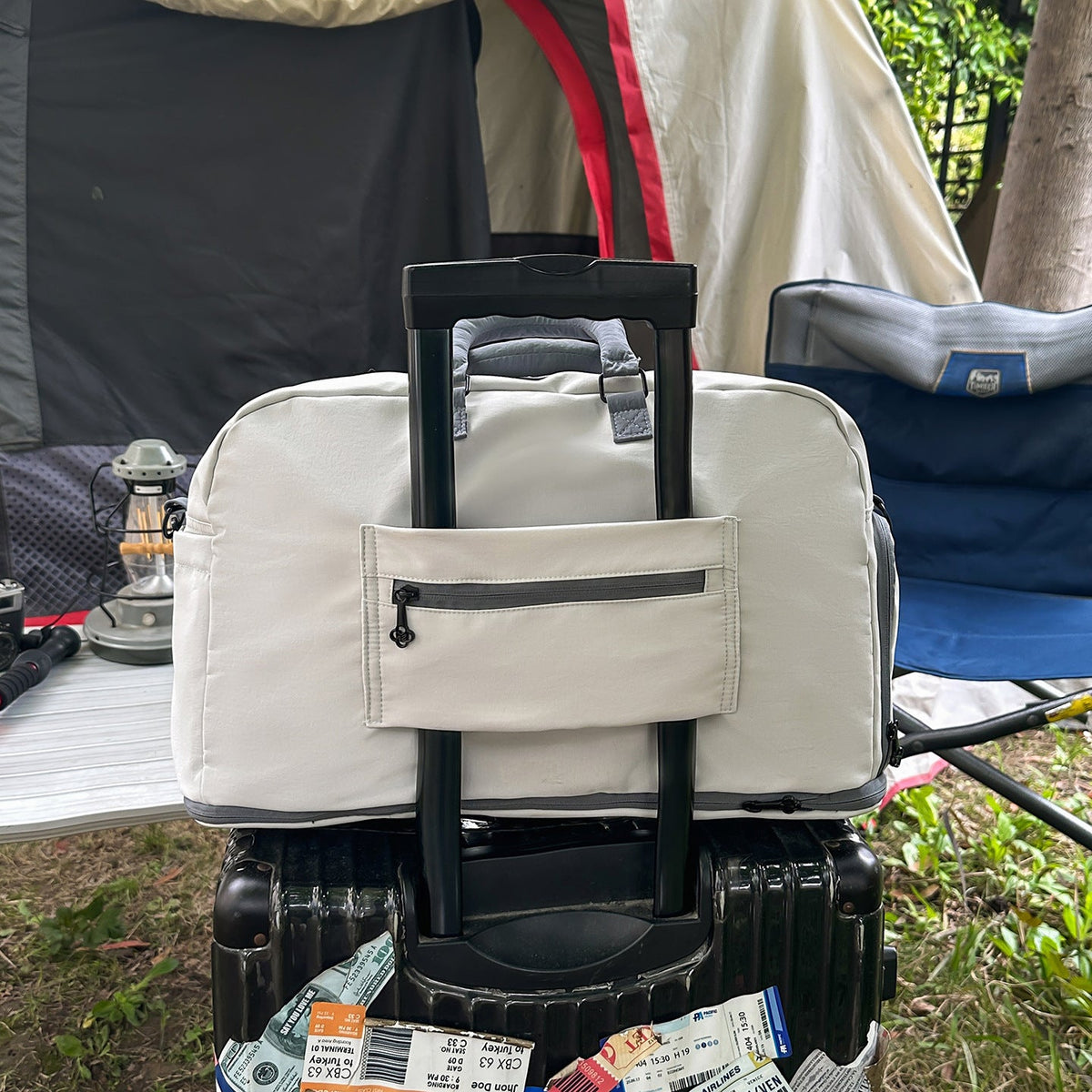 Versatile All-Weather Travel Duffle Bag LoungeYard — product view 2