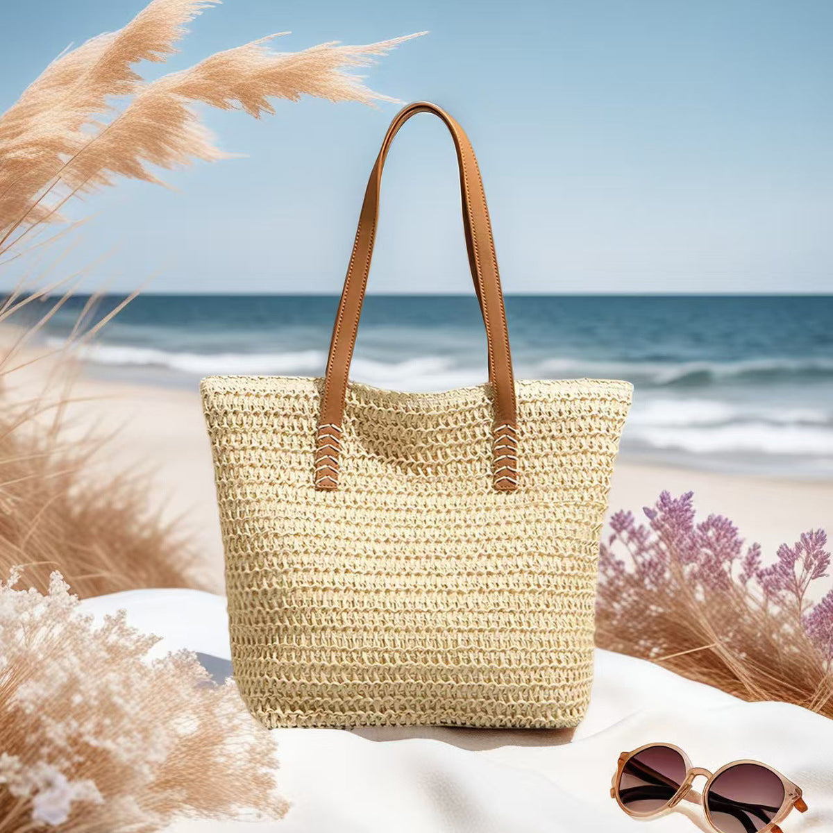 Trendy and Handmade Beach Bag LoungeYard — product view 5