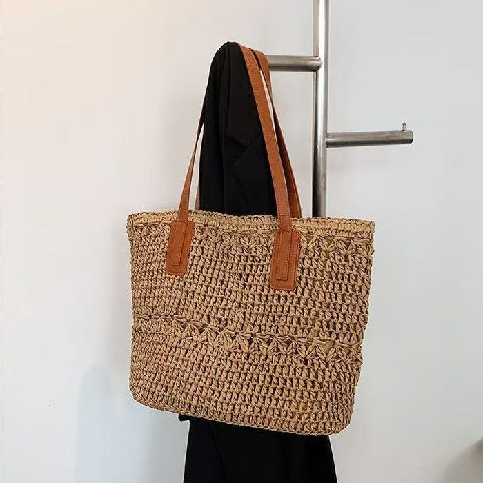 Natural beach bag with sturdy leather handles LoungeYard — product view 4