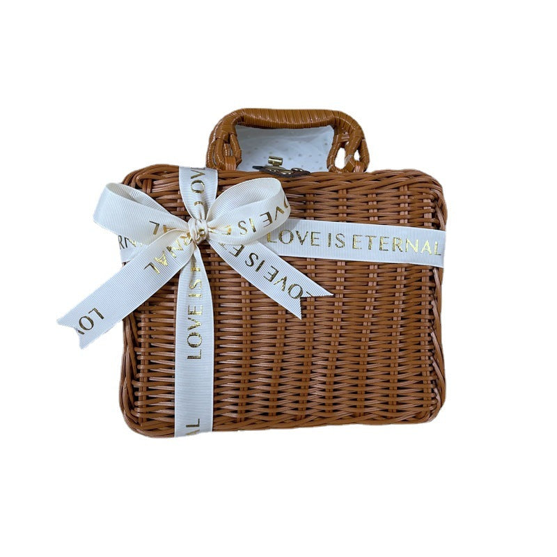 Women classic rattan handbag LoungeYard — product view 5