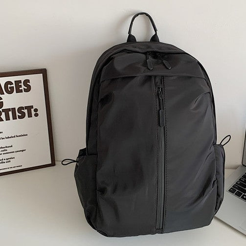Everyday backpack with smart compartment system and water-repellent material LoungeYard — product view 5