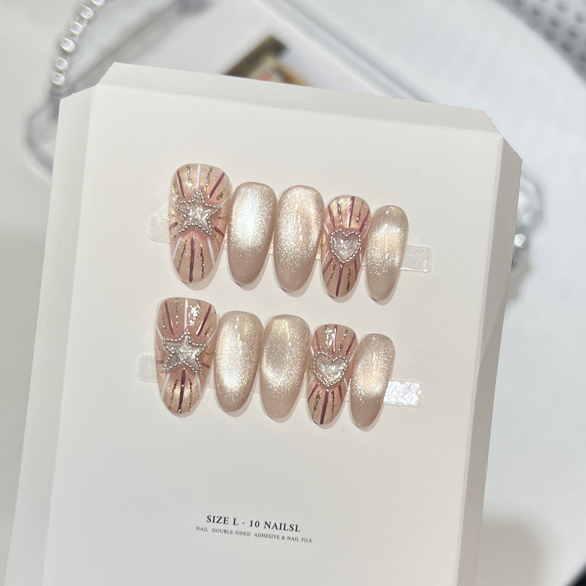 Glamorous Press-On Nail Art Set with Star and Heart Accents — product view 1