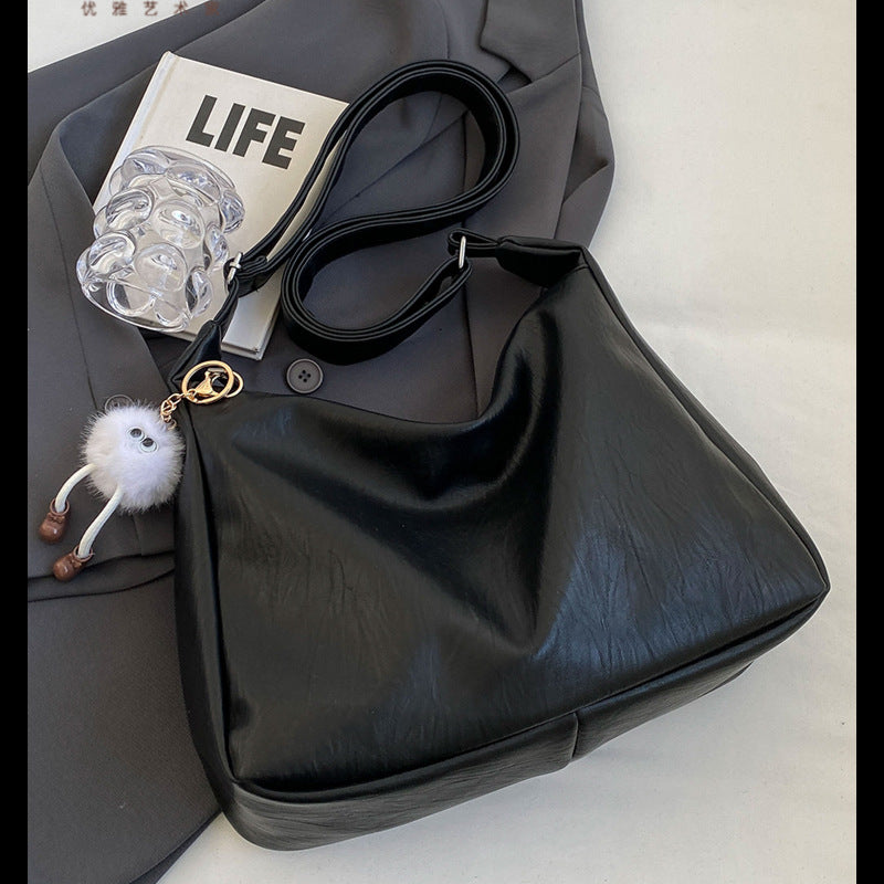 Chic Slouchy Hobo Bag LoungeYard — product view 2