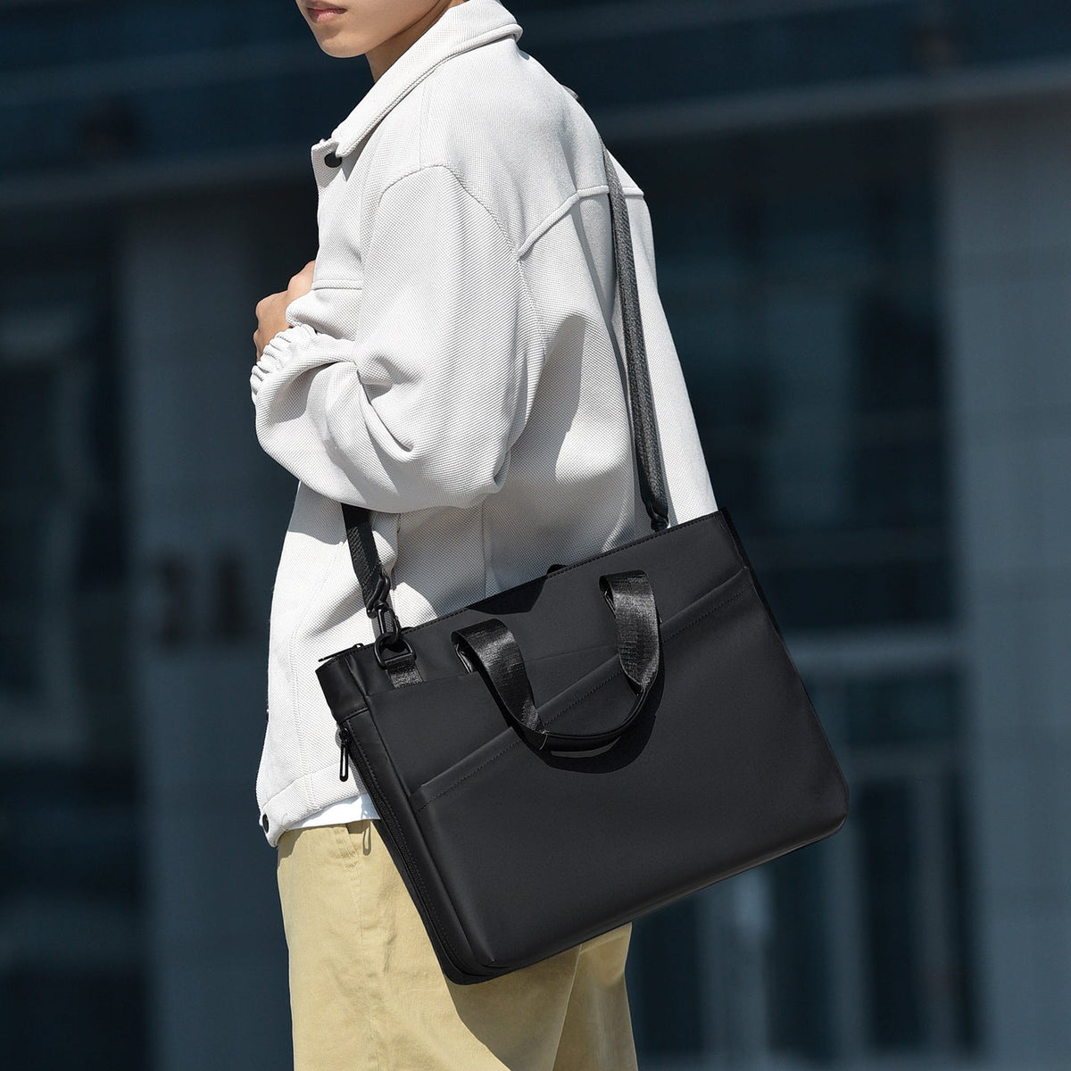 Professional Work Tote LoungeYard — product view 2