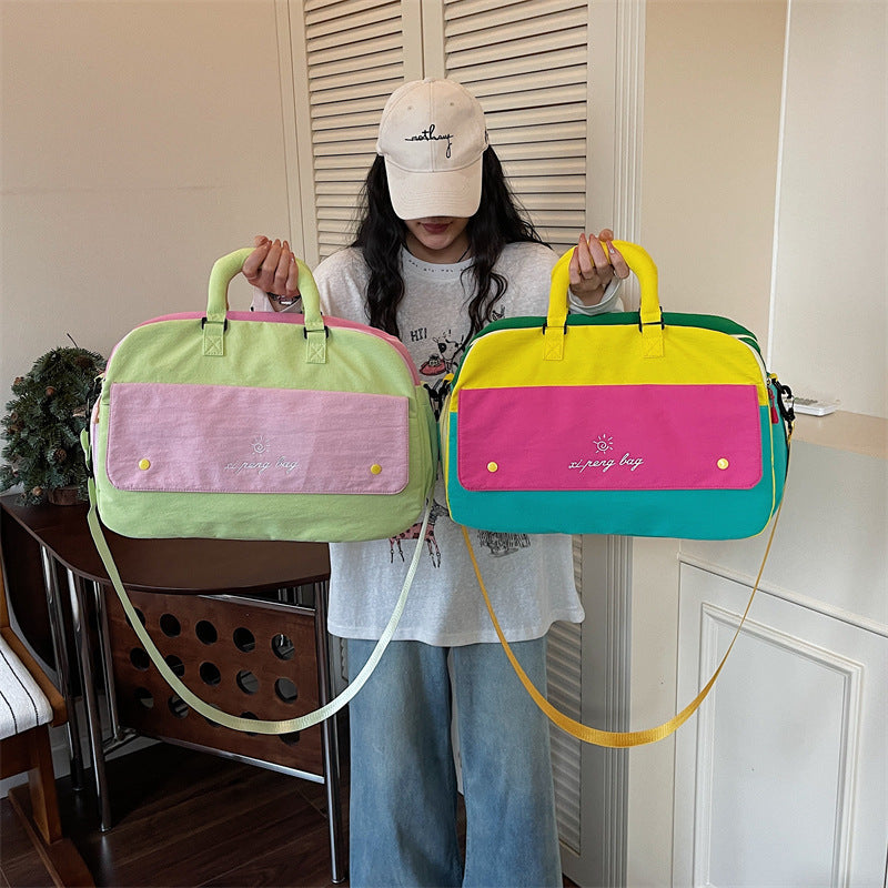 Stylish Multi-Compartment Weekender Bag — product view 2