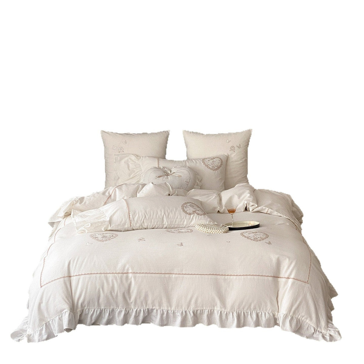 Romantic bedding set with ruffles, heart embroidery, and linen look — product view 4
