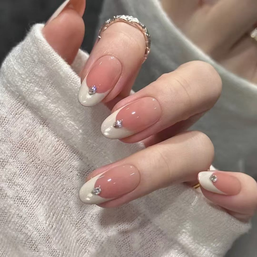 Elegantly Designed Faux French Tip Nail Kit — product view 2