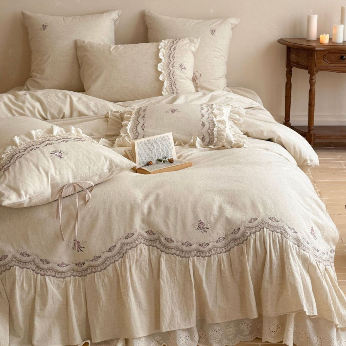 Romantic bedding set with ruffle, delicate embroidery and linen look — product view 2