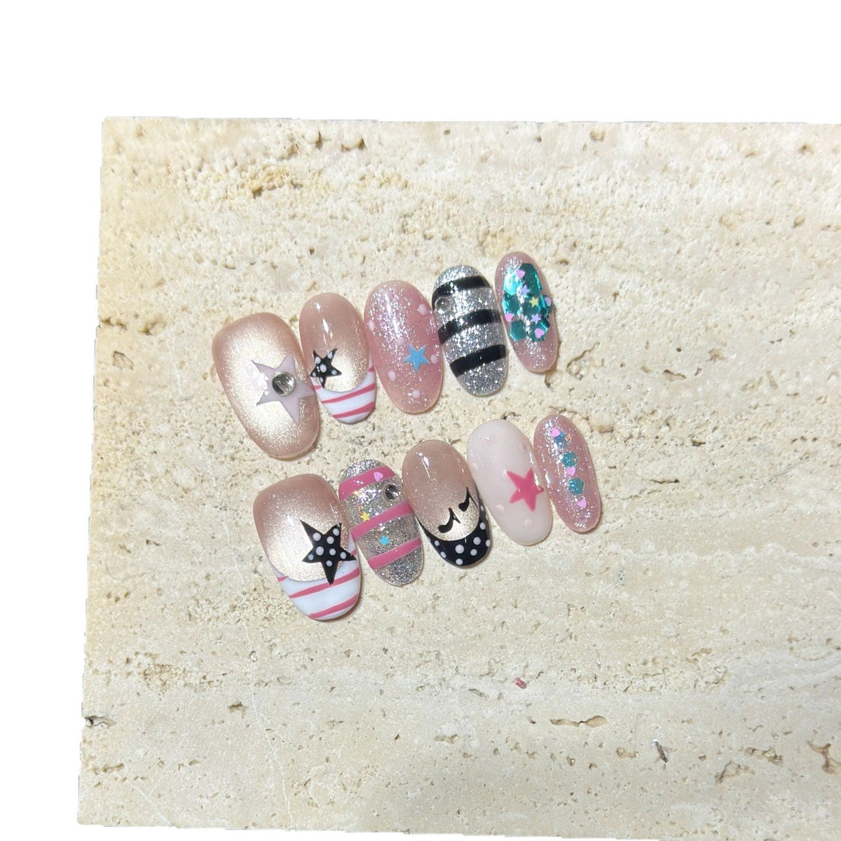 Creative Star-Patterned Press-On Nails — product view 4