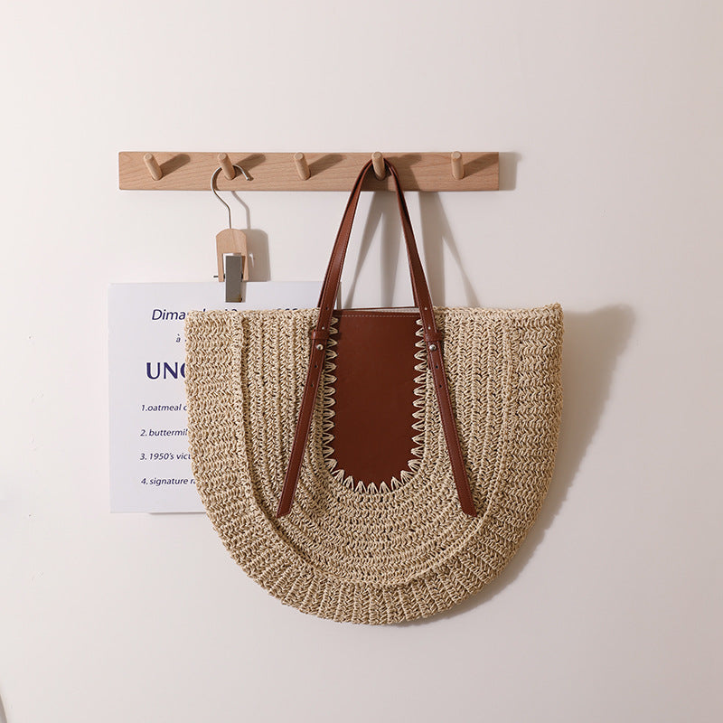 Elegant Handmade Straw Bag with Leather Accents LoungeYard — product view 4