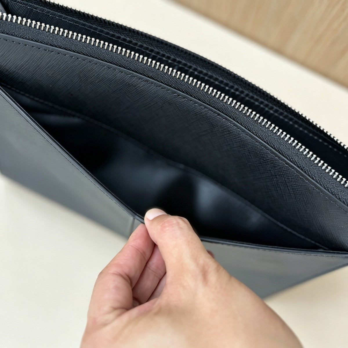Slim Zip Wallet LoungeYard — product view 3