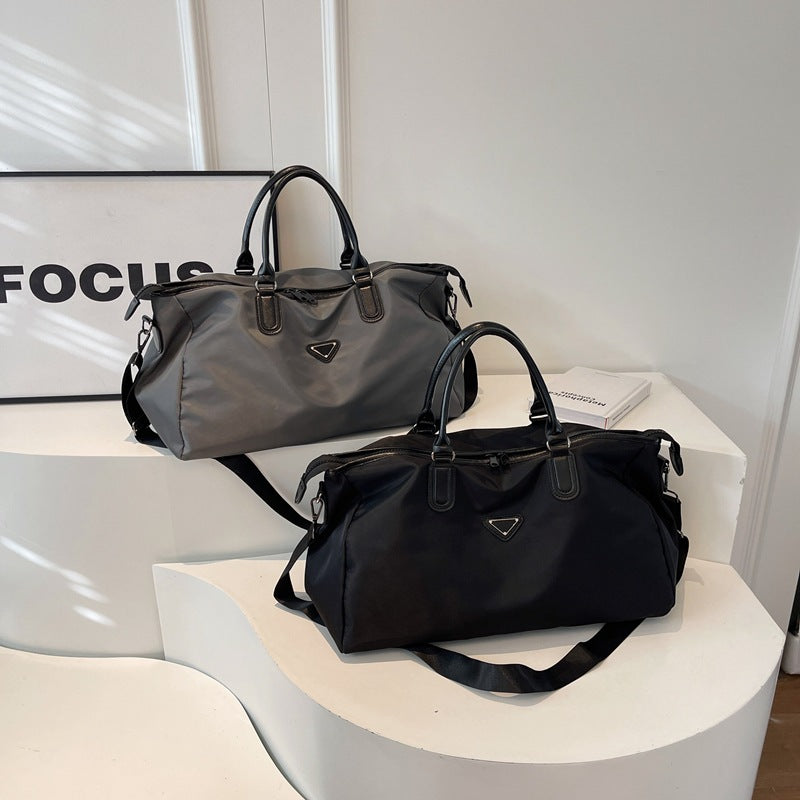 Practical sports and travel bag with versatile compartments LoungeYard — product view 3