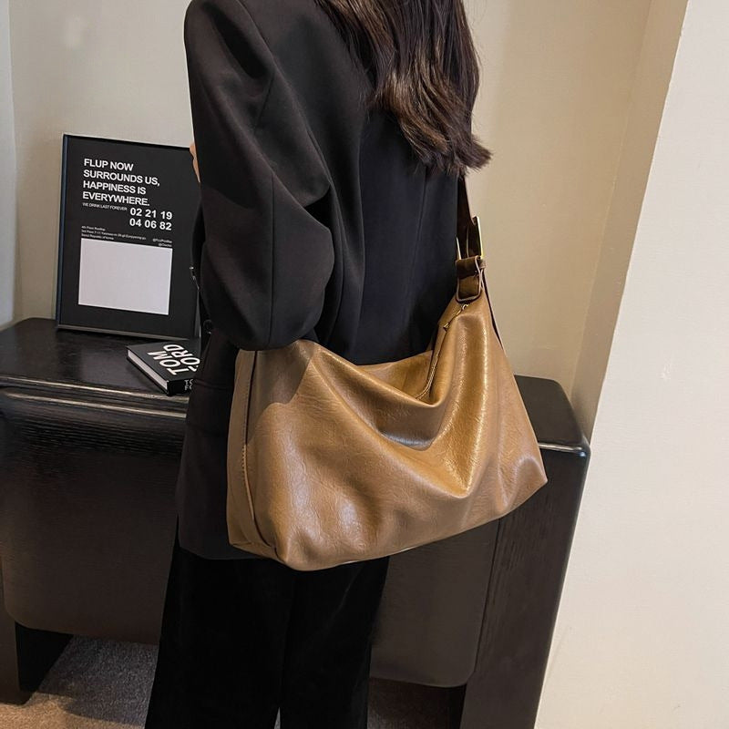 Slouchy Leather Shoulder Bag LoungeYard — product view 4