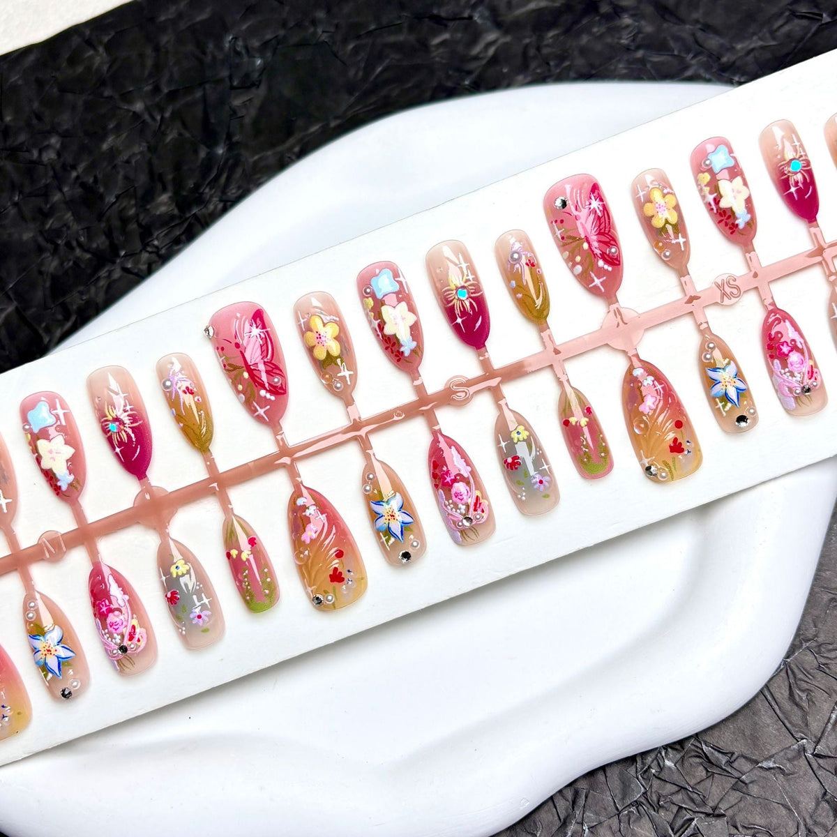 Artistic Floral Press-On Nail Set — product view 2