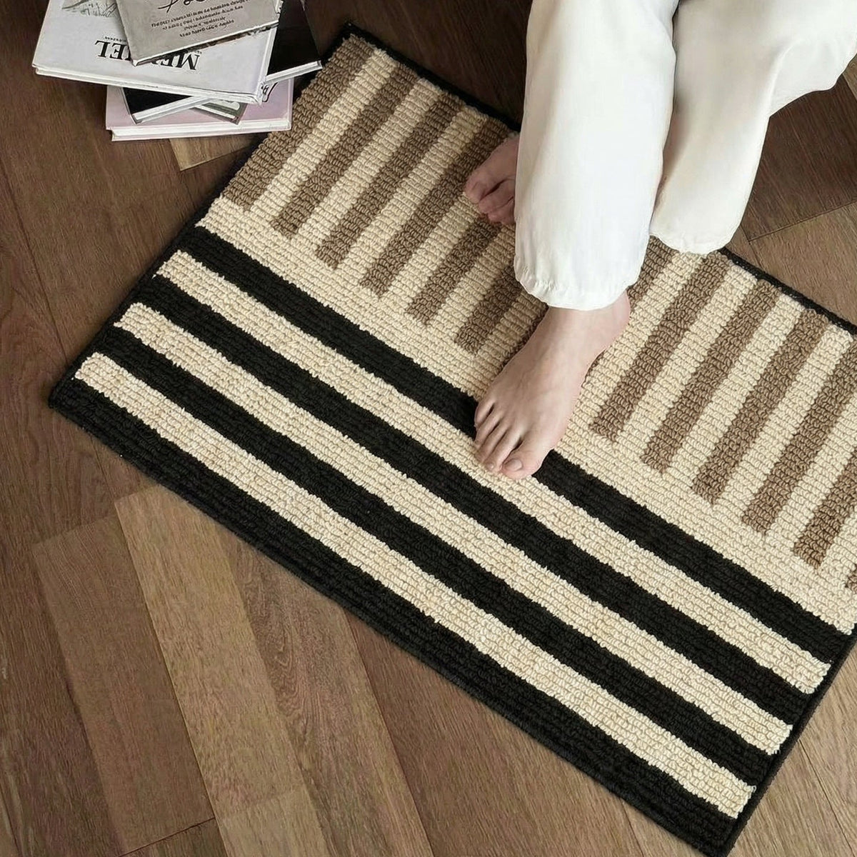 Modern Soft Textured Bath Mat — product view 4
