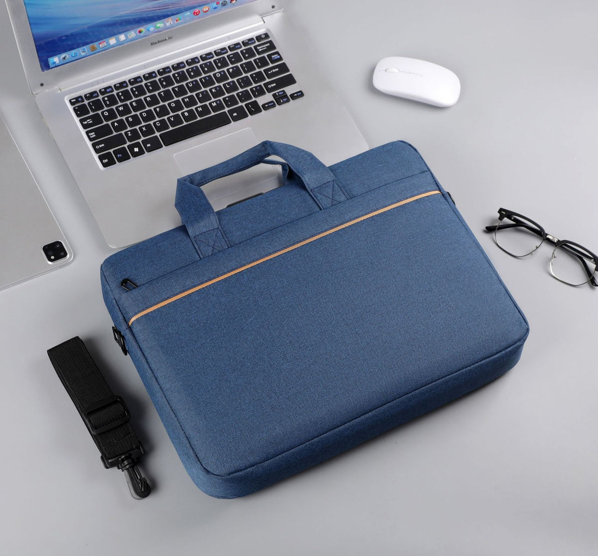 Elegant Laptop Bag with Innovative Carrying System LoungeYard — product view 7