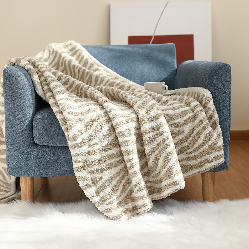 Cozy Knitted Throw Blanket LoungeYard — product view 6