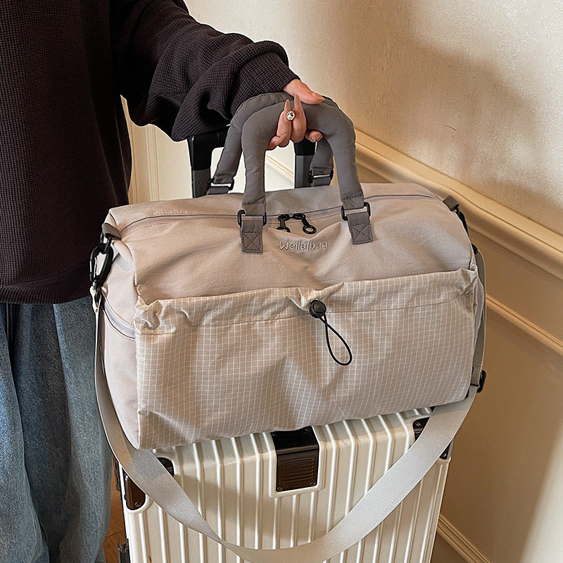 Stylish Adventure Duffle Bag — product view 3