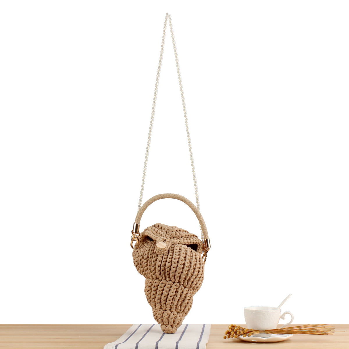 Shell-Design Handbag LoungeYard — product view 1